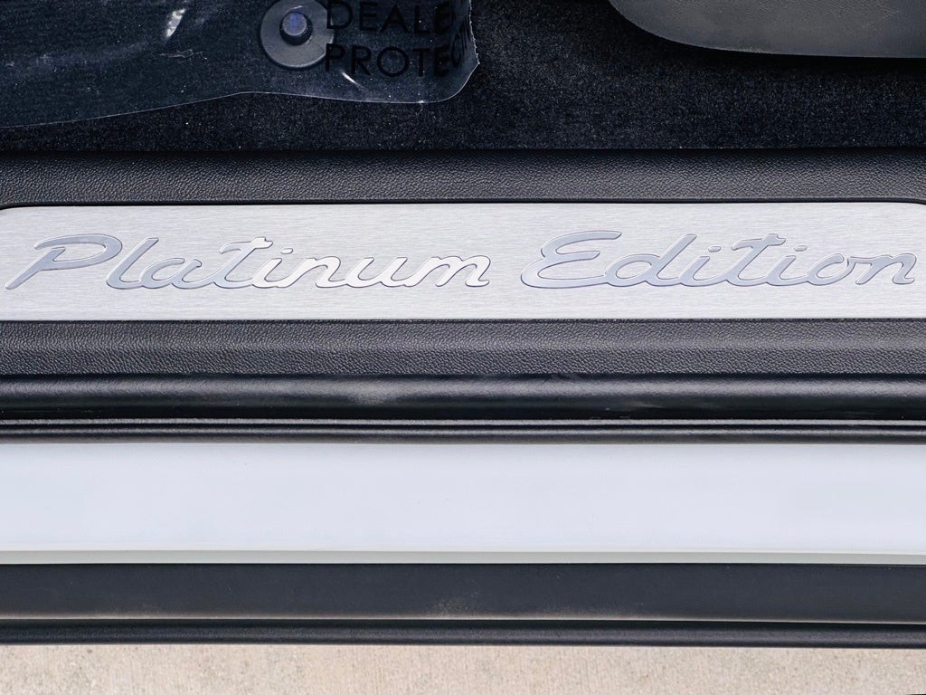 2023 Porsche Cayenne Cayenne E-Hybrid Platinum Edition
